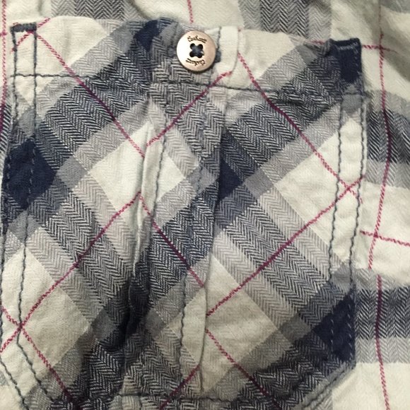 2/$25 Carhartt Button down Shirt - Picture 4 of 10